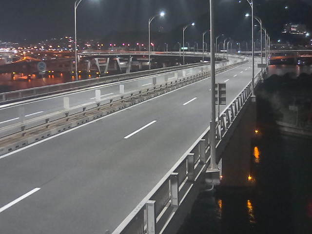 橋梁中央部 仁保方面　↗ 