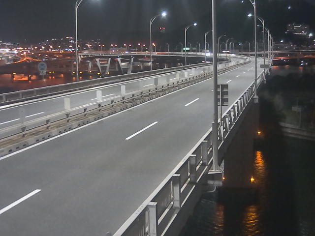 橋梁中央部 仁保方面　↗ 