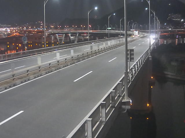 橋梁中央部 仁保方面　↗ 