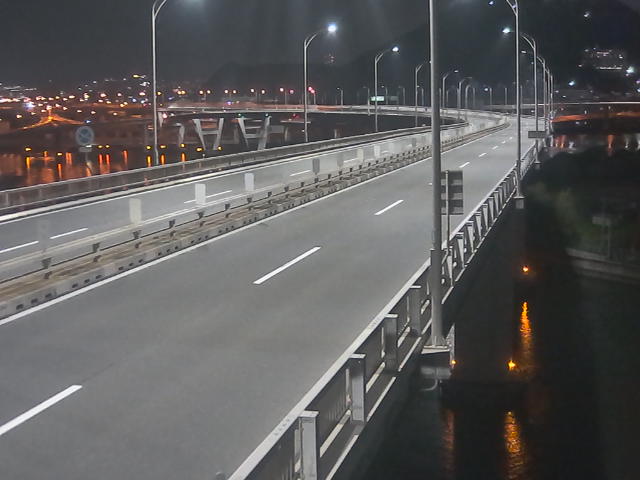 橋梁中央部 仁保方面　↗ 