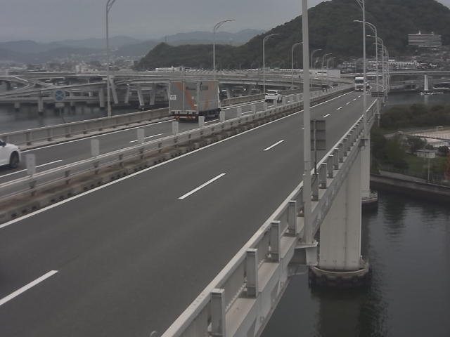 橋梁中央部 仁保方面　↗ 