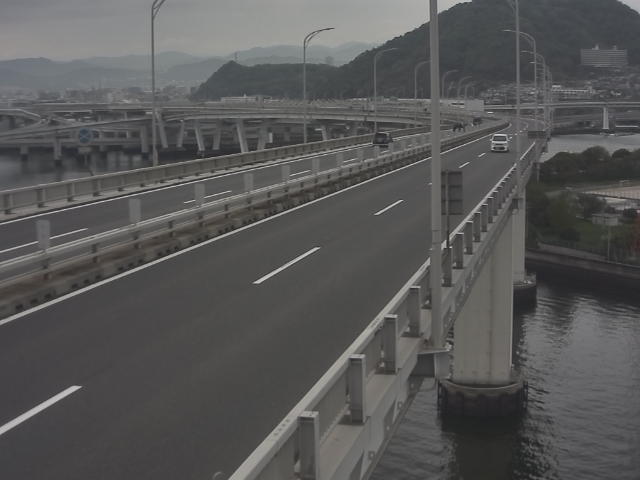 橋梁中央部 仁保方面　↗ 