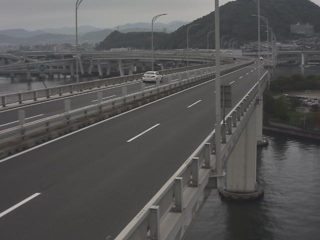 橋梁中央部 仁保方面　↗ 