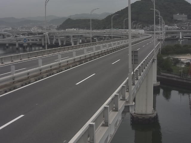 橋梁中央部 仁保方面　↗ 