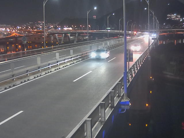 橋梁中央部 仁保方面　↗ 