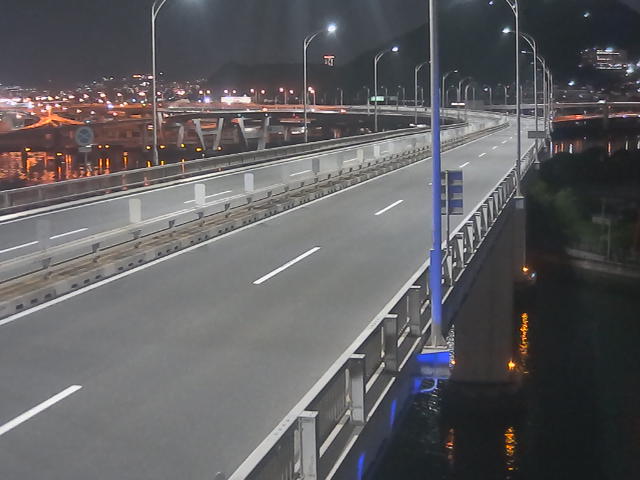 橋梁中央部 仁保方面　↗ 