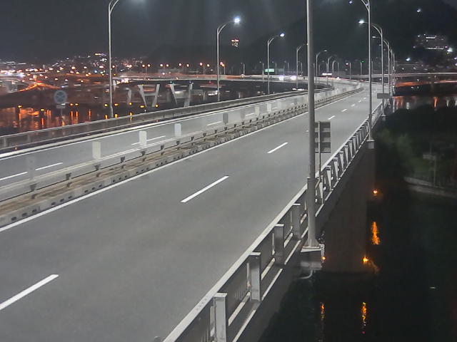 橋梁中央部 仁保方面　↗ 