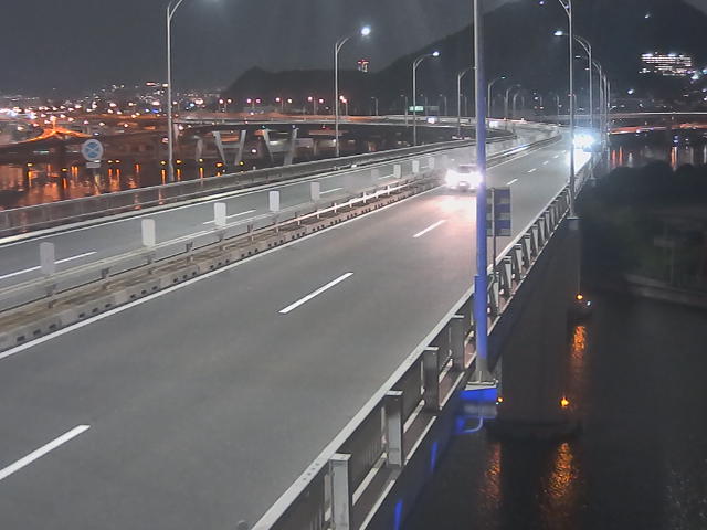 橋梁中央部 仁保方面　↗ 