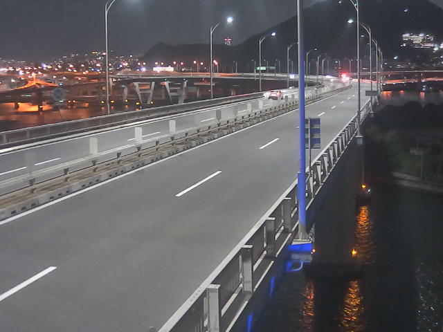 橋梁中央部 仁保方面　↗ 
