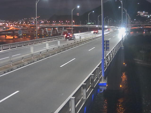 橋梁中央部 仁保方面　↗ 