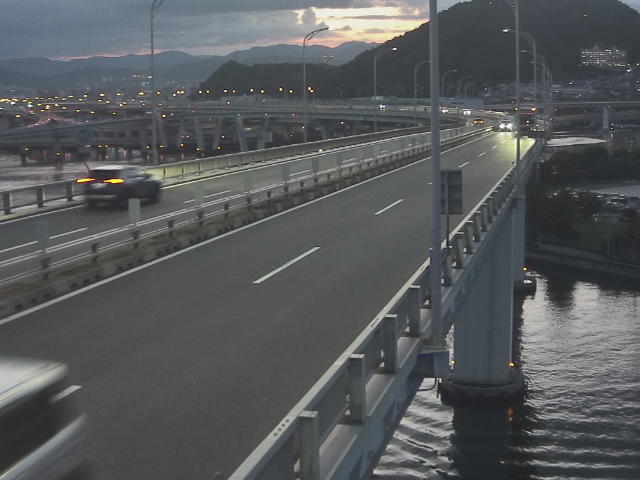 橋梁中央部 仁保方面 ↗ 橋梁中央部 仁保方面 ↗