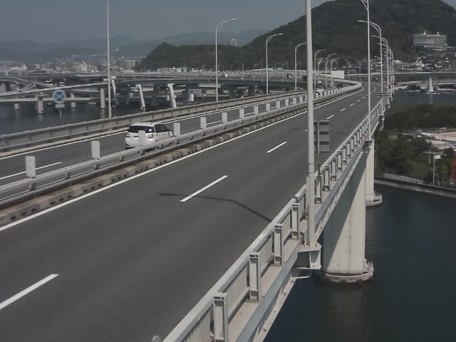 橋梁中央部 仁保方面　↗ 