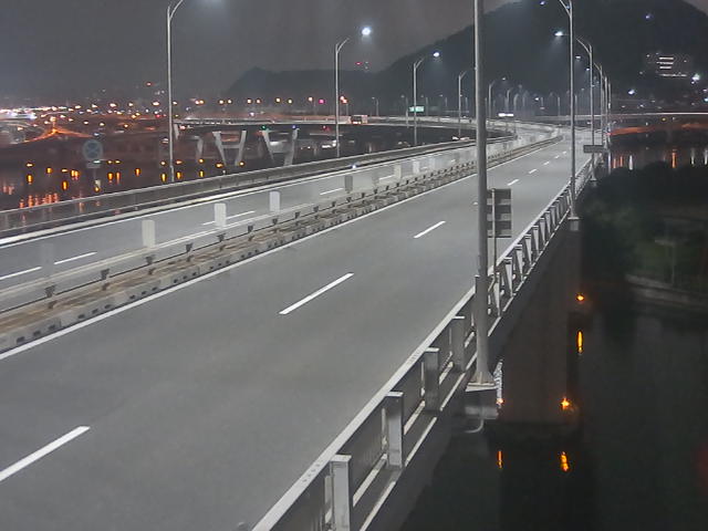 橋梁中央部 仁保方面　↗ 