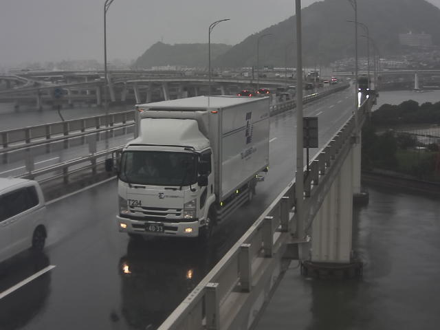 橋梁中央部 仁保方面　↗ 