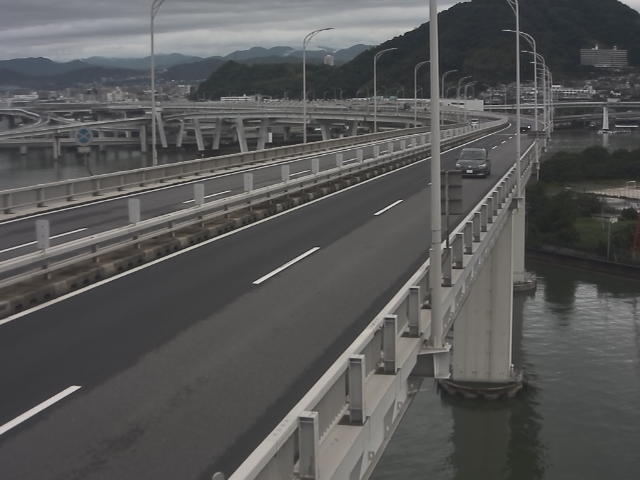 橋梁中央部 仁保方面　↗ 