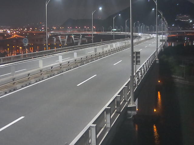 橋梁中央部 仁保方面　↗ 