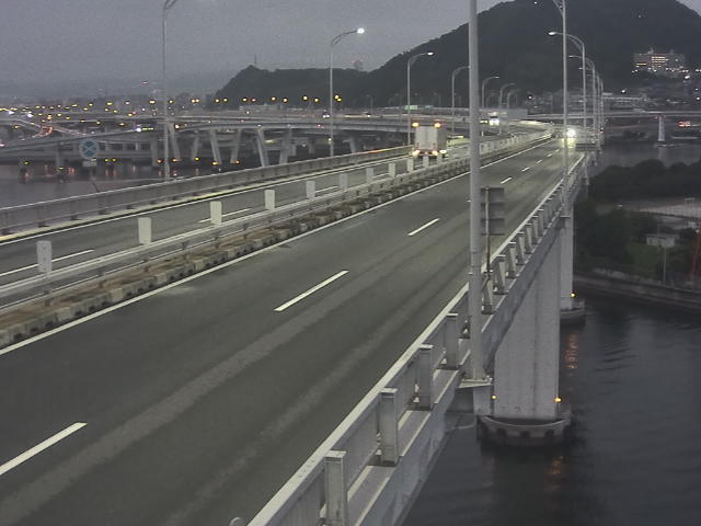 橋梁中央部 仁保方面　↗ 