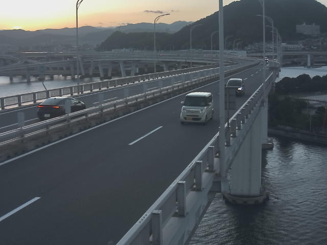 橋梁中央部 仁保方面 ↗ 橋梁中央部 仁保方面 ↗