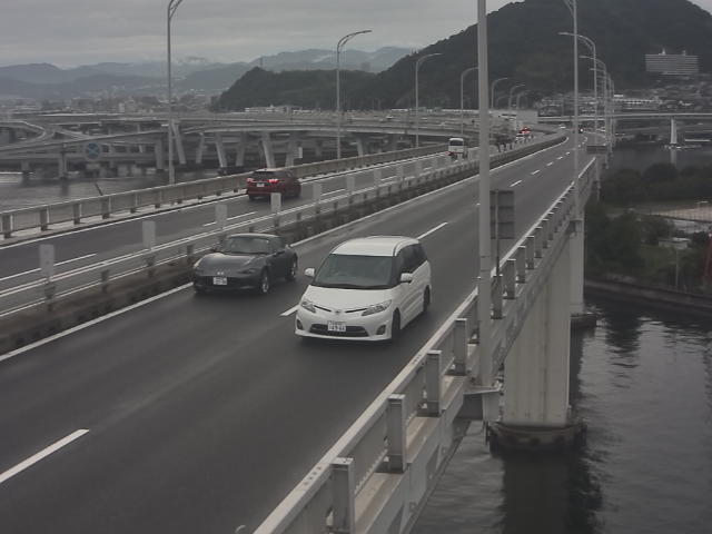 橋梁中央部 仁保方面　↗ 