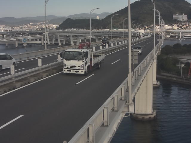 橋梁中央部 仁保方面　↗ 