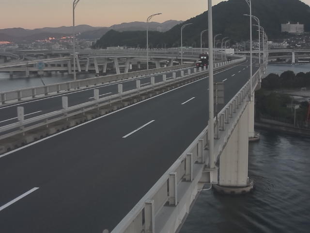 橋梁中央部 仁保方面 ↗ 橋梁中央部 仁保方面 ↗