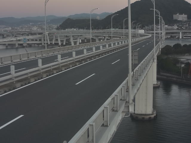 橋梁中央部 仁保方面 ↗ 橋梁中央部 仁保方面 ↗