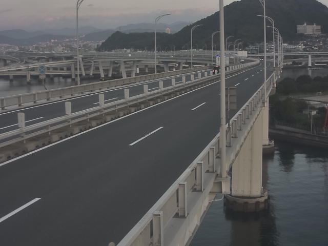 橋梁中央部 仁保方面 ↗ 橋梁中央部 仁保方面 ↗
