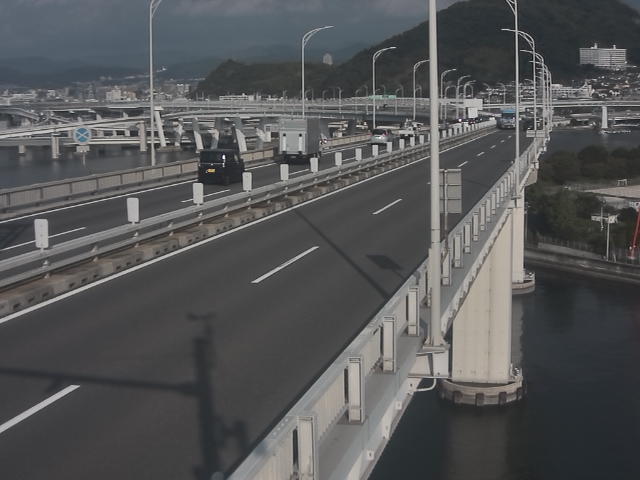 橋梁中央部 仁保方面　↗ 