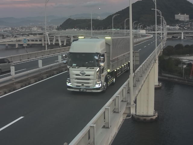 橋梁中央部 仁保方面　↗ 