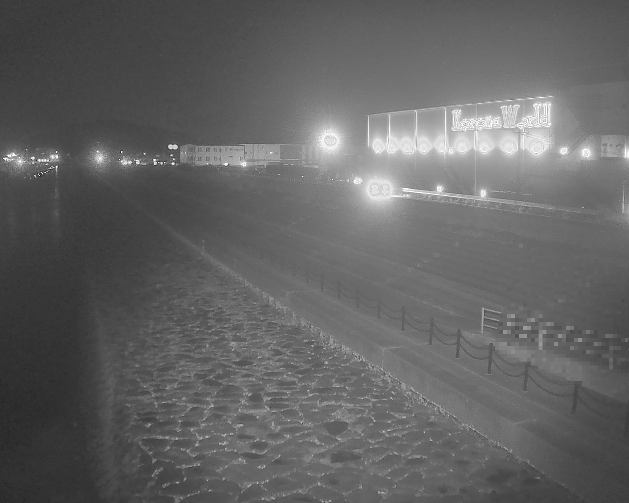 一文字防潮堤 ボートパーク方面 ↖ 一文字防潮堤 ボートパーク方面 ↖