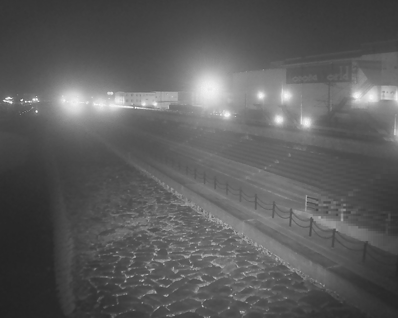 一文字防潮堤 ボートパーク方面 ↖ 一文字防潮堤 ボートパーク方面 ↖