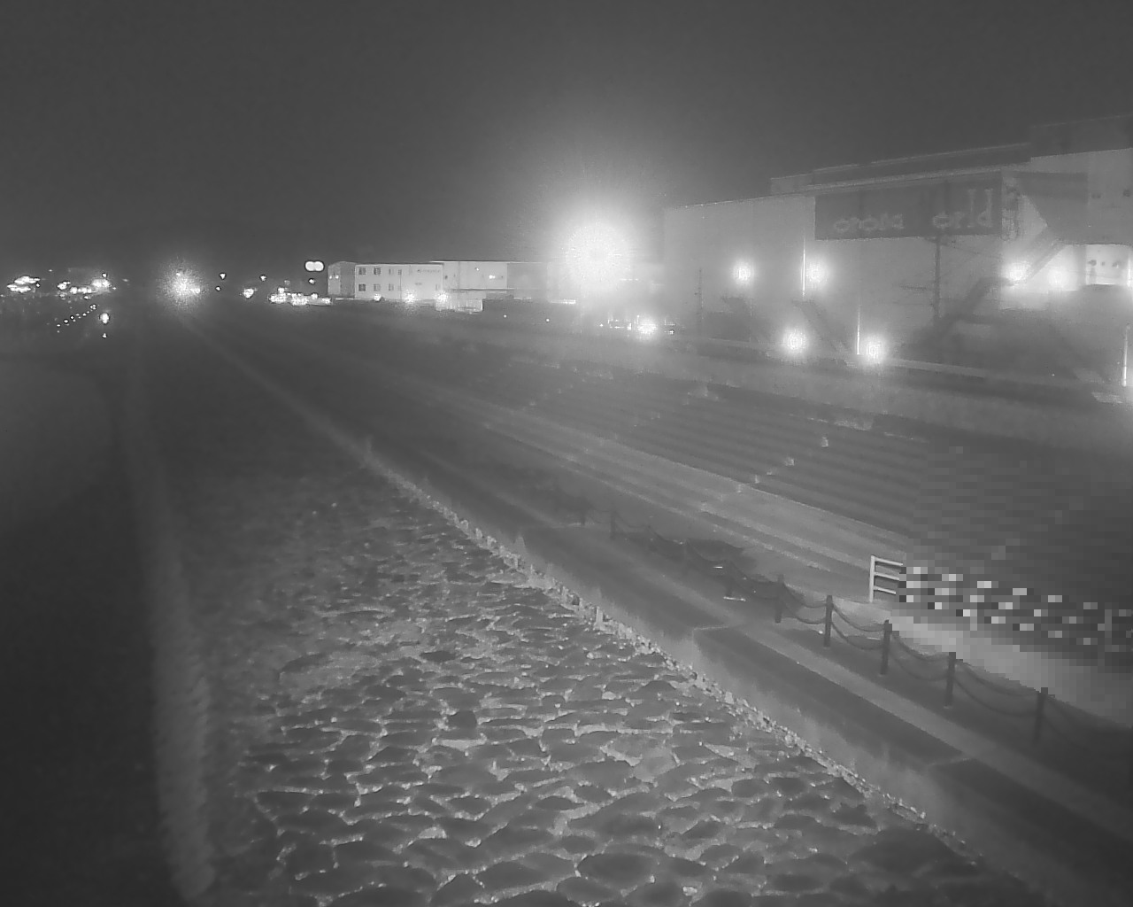 一文字防潮堤 ボートパーク方面 ↖ 一文字防潮堤 ボートパーク方面 ↖