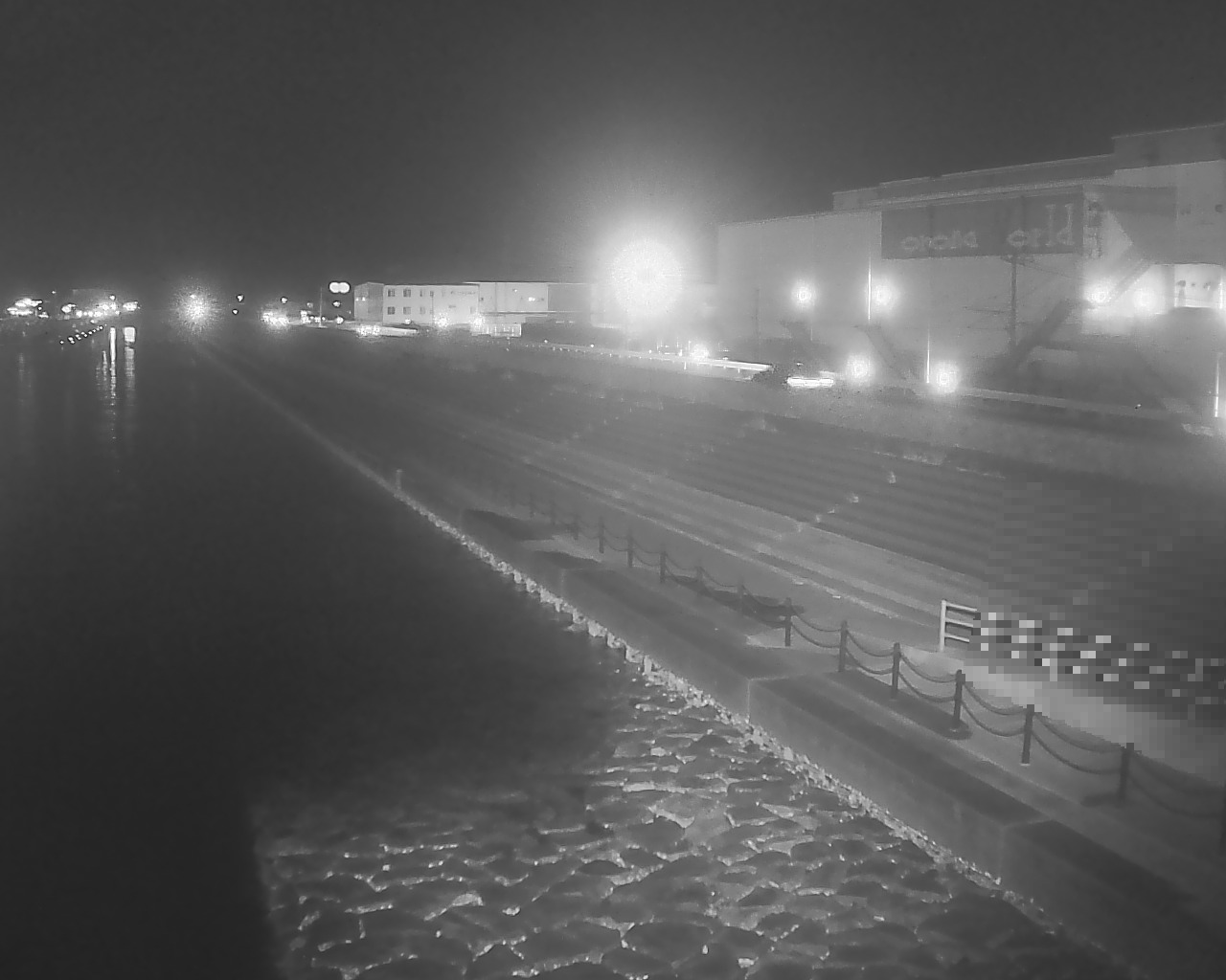 一文字防潮堤 ボートパーク方面 ↖ 一文字防潮堤 ボートパーク方面 ↖