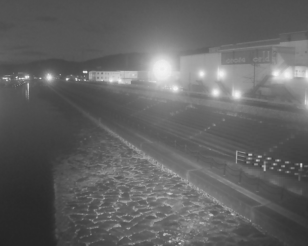 一文字防潮堤 ボートパーク方面 ↖ 一文字防潮堤 ボートパーク方面 ↖