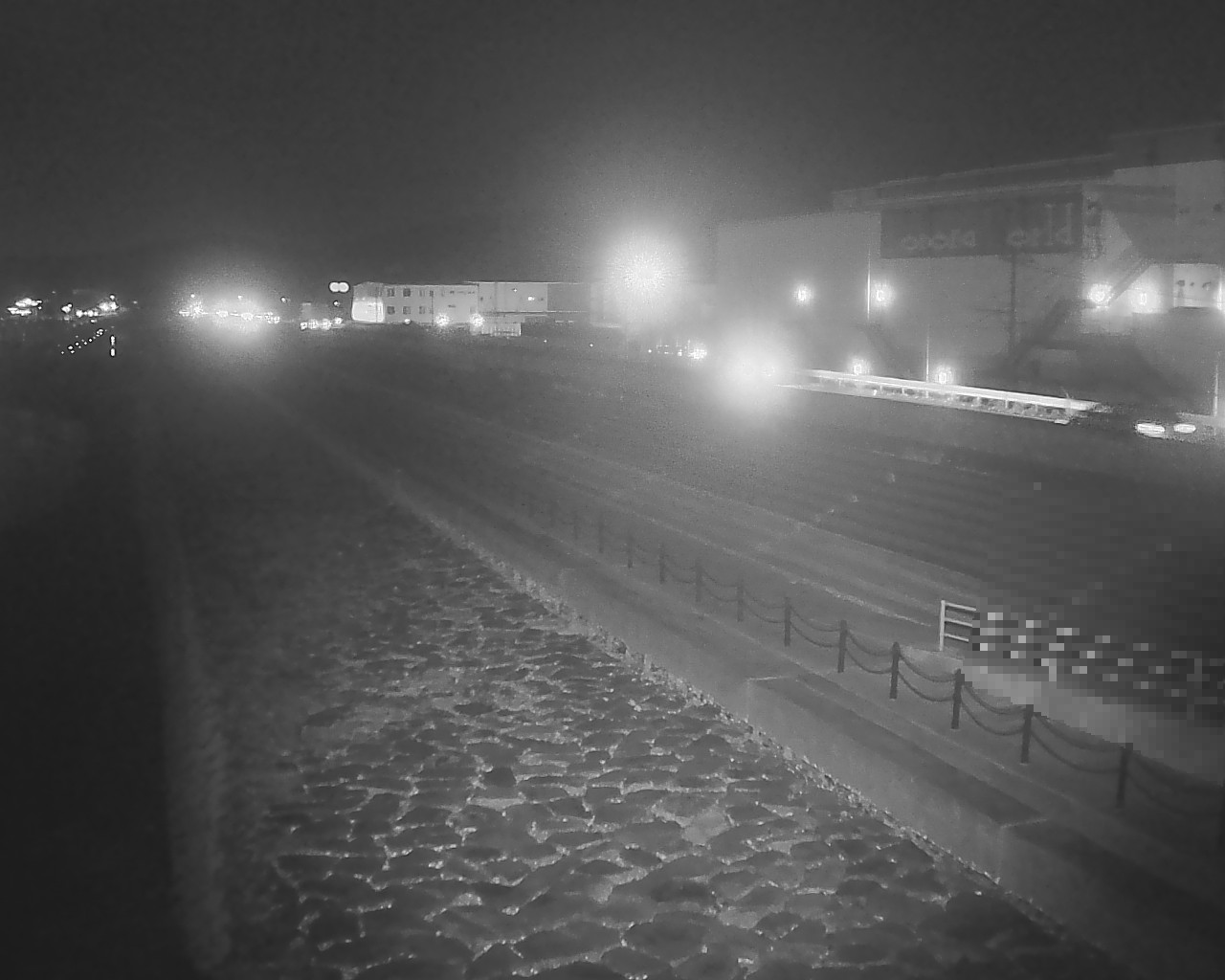 一文字防潮堤 ボートパーク方面 ↖ 一文字防潮堤 ボートパーク方面 ↖