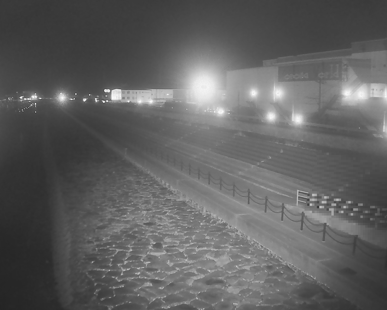 一文字防潮堤 ボートパーク方面 ↖ 一文字防潮堤 ボートパーク方面 ↖