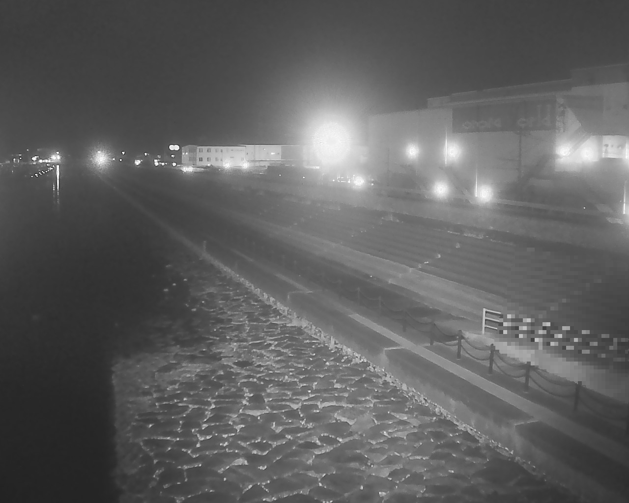 一文字防潮堤 ボートパーク方面 ↖ 一文字防潮堤 ボートパーク方面 ↖