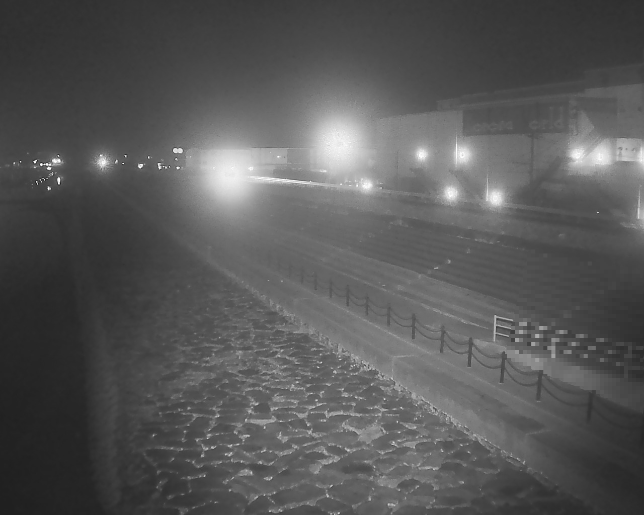 一文字防潮堤 ボートパーク方面 ↖ 一文字防潮堤 ボートパーク方面 ↖