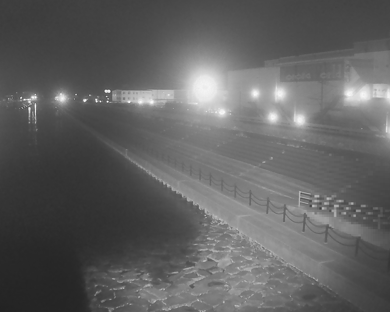 一文字防潮堤 ボートパーク方面 ↖ 一文字防潮堤 ボートパーク方面 ↖