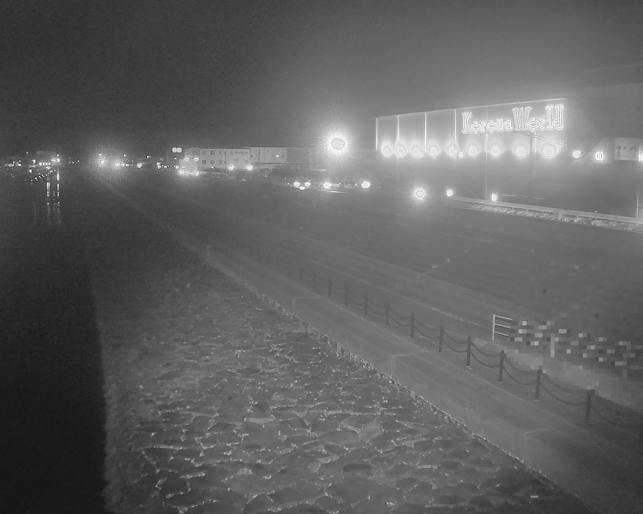 一文字防潮堤 ボートパーク方面　↖