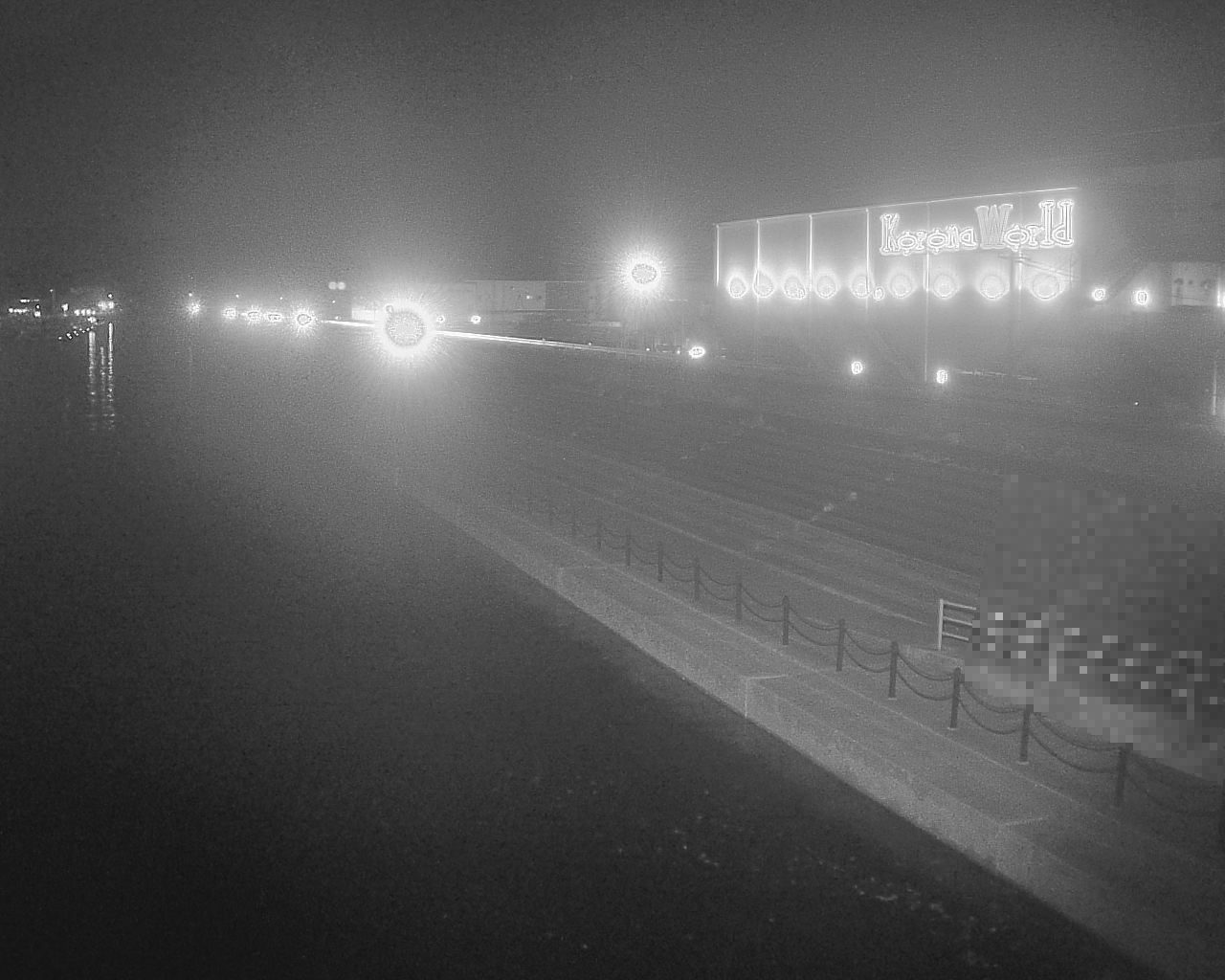 一文字防潮堤 ボートパーク方面　↖